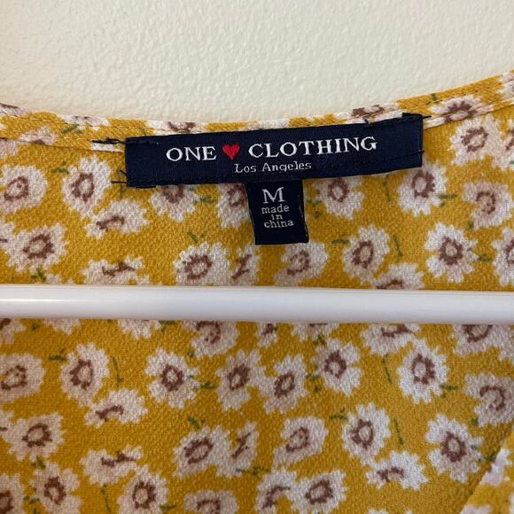 Yellow floral blouse with ruffle - Picture 2 of 3